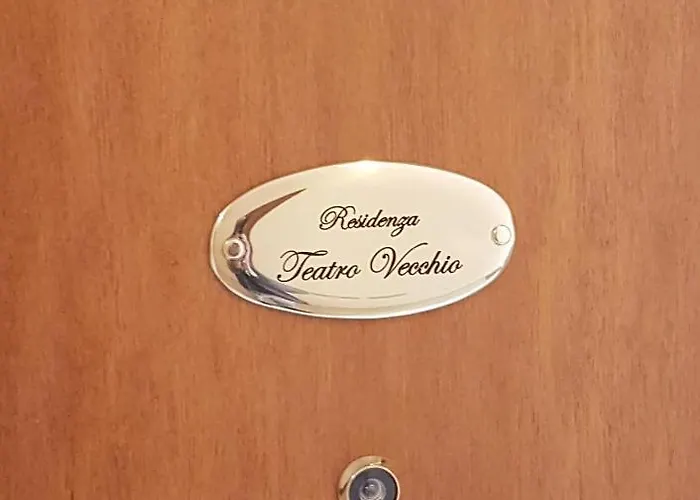 Residenza Teatro Vecchio * Salò
